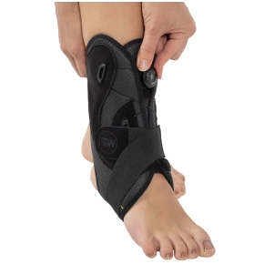 Wingmed Ankle Support - Med enkelt stängningssystem - Fot